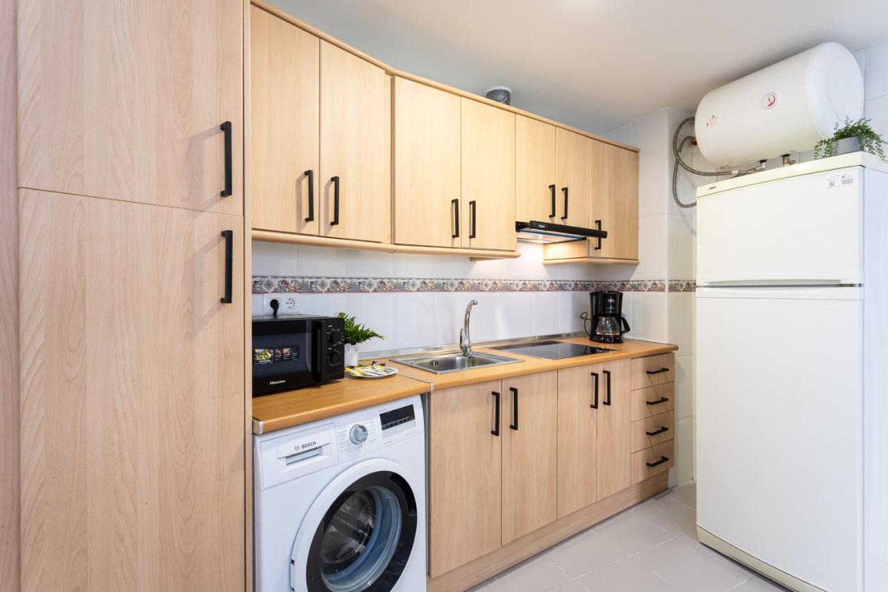 Holidays2Malaga Capuchinos French Balconies, Private Parking, Wifi & Air Con Exterior foto