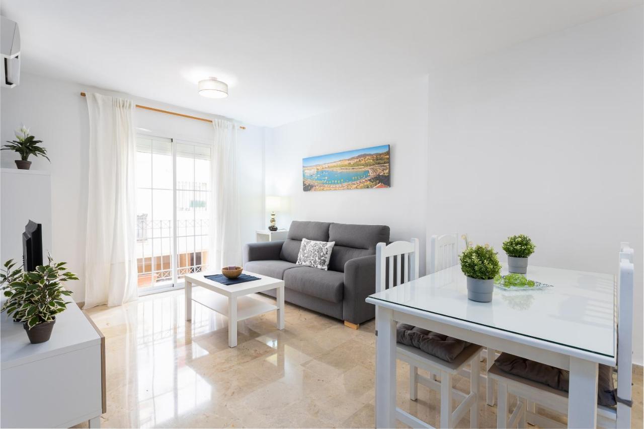 Holidays2Malaga Capuchinos French Balconies, Private Parking, Wifi & Air Con Exterior foto